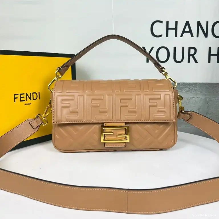 Nappa Brown FF Baguette In Medium Leather Motif Fendi Bag 0505